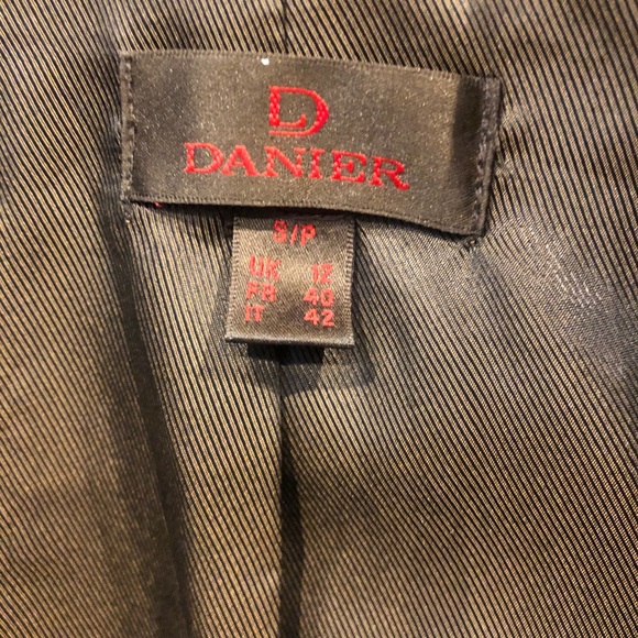 DANIER Woman’s Brown Leather Jacket - Picture 4 of 9